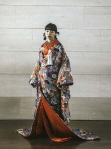 モカ♡羽織袴 卒業袴T181 Heather アイボリー牡丹×デニム切りかえ | 着物